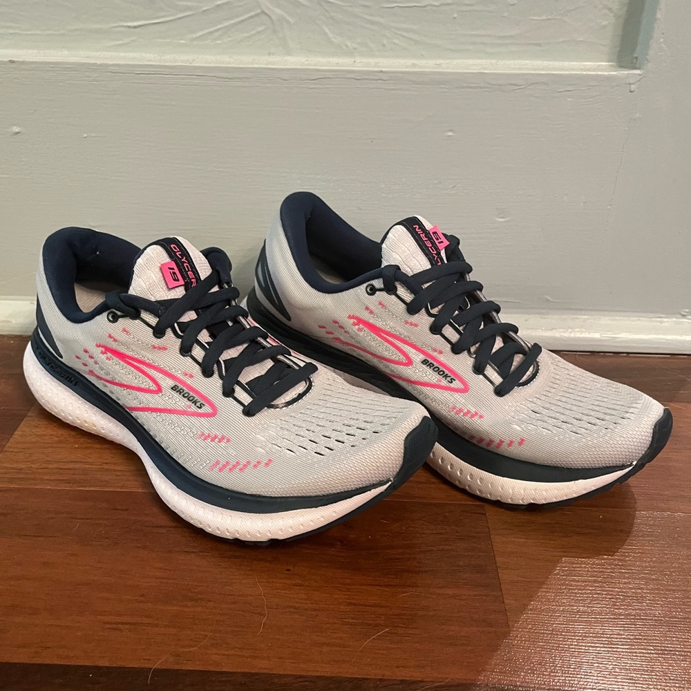 Brooks Women’s Glycerin 19 Running Shoes